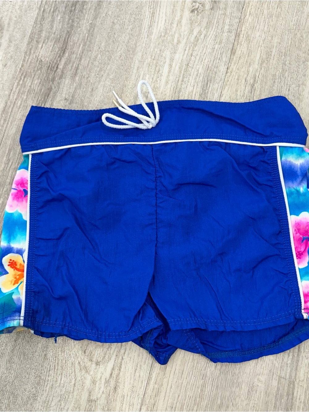 vintage 90s Y2K Mary-Kate and Ashley board shorts Girls 6 Blue Floral Hawaiian